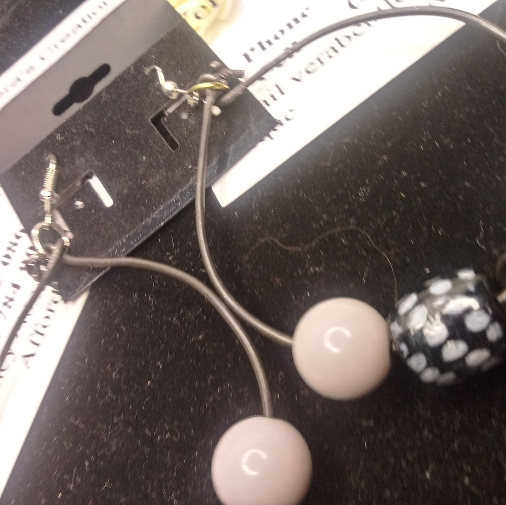 Jewelry - Picture 4 of 8